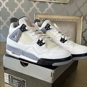 Jordan 4 White cement Gray Sneakers